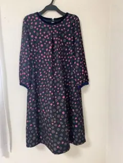 アンドラブ　ネイビー ピンク ドット柄 ワンピース