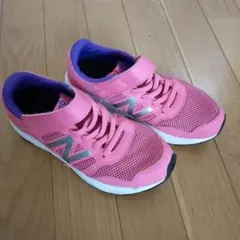 ニューバランス　キッズスニーカー21センチ