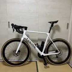 CANYON カーボンロードバイク ディスクブレーキのサムネイル