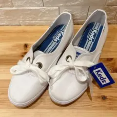 新品タグ付き✨ Keds CHAMPION WHITE CANVAS スニーカーのサムネイル
