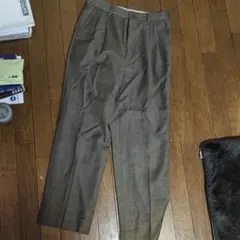 ブラウン スラックス 小さなシミあり
