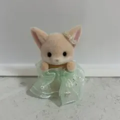 ミニチュアドール用　フリルドレス耳飾り　グリーン蝶々