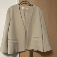 【美品】SNIDEL ノーカラージャケット　ベージュ