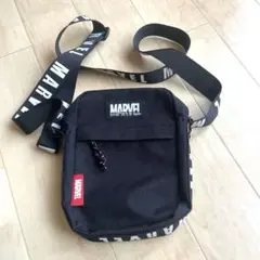 marvel ショルダーバッグ　美品のサムネイル
