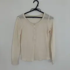 【ユニクロ】ヘンリーネックTシャツ　ワッフル生地　長袖　レディース　Sサイズ