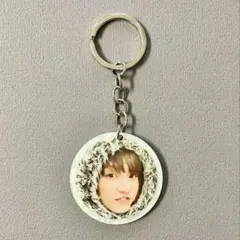 BTS JUNG KOOK うさぎぐくのマーブルアクリルキーホルダー