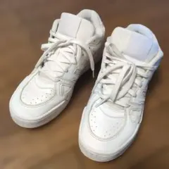adidasホワイトスニーカー
