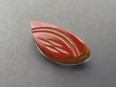 堆朱 ブローチ