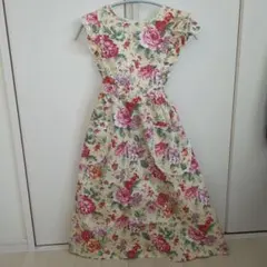 VALENTINO GARAVANI 花柄 エプロンのサムネイル