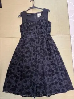 ホコモモラ　黒 フラワープリント ノースリーブ ワンピース　美品