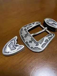 星と葉模様の金属製バックルセット