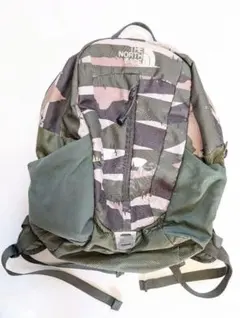 【子供用リュック】THE NORTH FACE 迷彩リュック