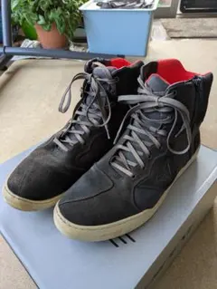 Item thumbnail for item 7659ccf3-2faf-4040-b8fa-8272846232a1