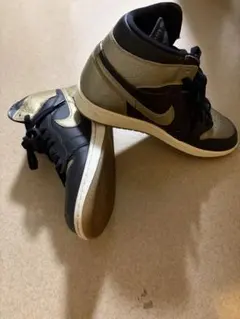Nike Air Jordan 1 ブラック/ゴールド