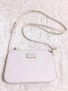 MANGO　MNG　マンゴー　ショルダーバッグのサムネイル