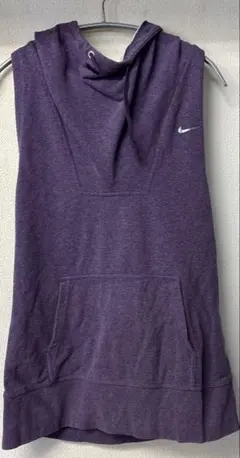 Nike フード付きタンクトップ パープル