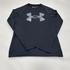 Under Armour 黒 ロンT YLG