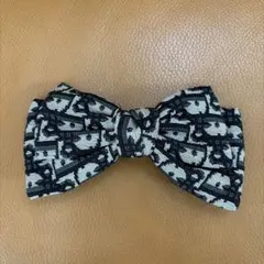 DIORノベルティ ヘアピン リボン