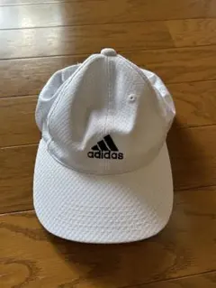 adidas キャップ　57〜60㎝フリー