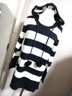 フード付きストライプニットセーター