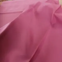 着物ポリエステル八掛生地ピンク　布　はぎれ　ハンドメイド生地　素材