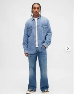 GAP ルーズフィット　ブーツカットデニムのサムネイル