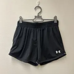 アンダーアーマー　スポーツウェア　ショートパンツ　S M 黒