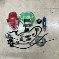 カワサキ KSR80 カウル キャブレター ブレーキなどジャンク品