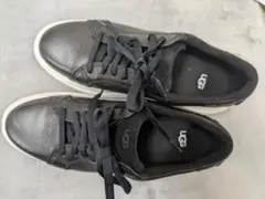 UGG　レザー　黒　スニーカー　23.5　SALE!!