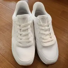 SKECHERS スリップインズ　ホワイト スニーカー