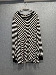 SLY 白黒ストライプ Vネック長袖トップス