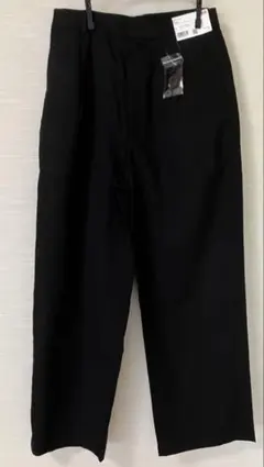 ユニクロ　リネンブレンドタックワイドパンツ　黒ウエストゴム