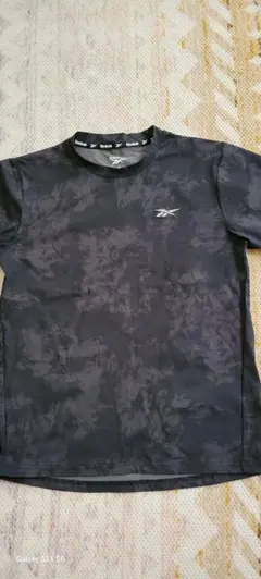Reebok Tシャツ ブラック カモフラ柄 Mサイズのサムネイル