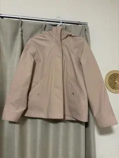 GU ピンク フード付き マウンテンパーカー
