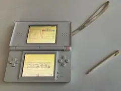 Nintendo DS Lite ホワイト タッチペン付き