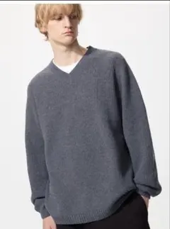 ユニクロ 3DスフレヤーンVネックセーター ダークグレー S