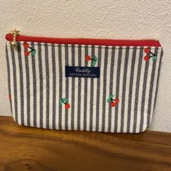 かわいいポーチ　ハンドメイド