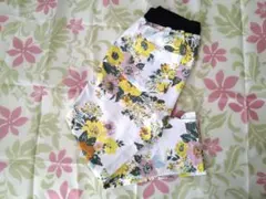 ストレッチ　クロプトパンツ　ホワイト　花柄