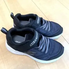 SKECHERS キッズシューズ ブラック　17.0センチのサムネイル