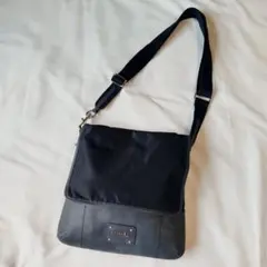 FURLA フルラ ショルダーバッグ ブラック ナイロン レザー 斜め掛け 黒