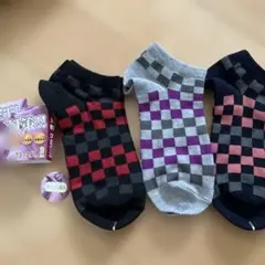 チェック柄 ソックス 3足組 23-25cm 部屋干し対策　メッシュ編み　新品のサムネイル