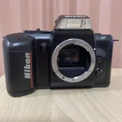 Nikon F- 401 一眼レフカメラ & 望遠レンズセット　 M605119 Nikon F- 401 一眼レフカメラ & 望遠レンズセット M605119