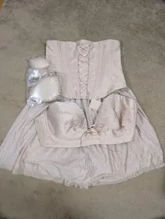 美品。ブライダルインナー　 コルセット インナーセット