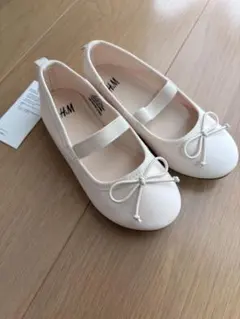 H&M ホワイト バレエシューズ 25