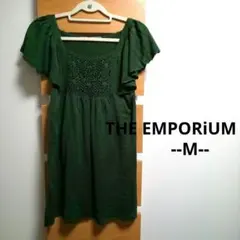 美品 THE EMPORiUM ジエンポリアム フレアニットチュニックワンピースのサムネイル