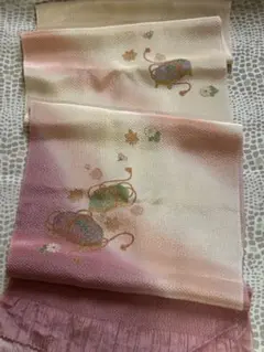 帯揚げ ピンクとクリームのグラデーション