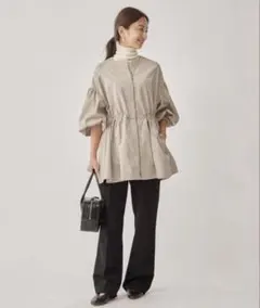 美品 スローブイエナ フロントジップショートブルゾン ノーカラー ベージュ SLOBE IENA（スローブイエナ） ジャケット ブルゾン ノーカラー