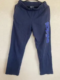adidas パンツ　部屋着　スウェット