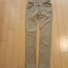 ストレッチチノパン