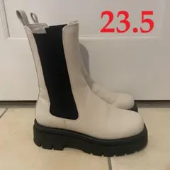 美品★23.5㎝ サイドゴアブーツ ホワイト×ブラック